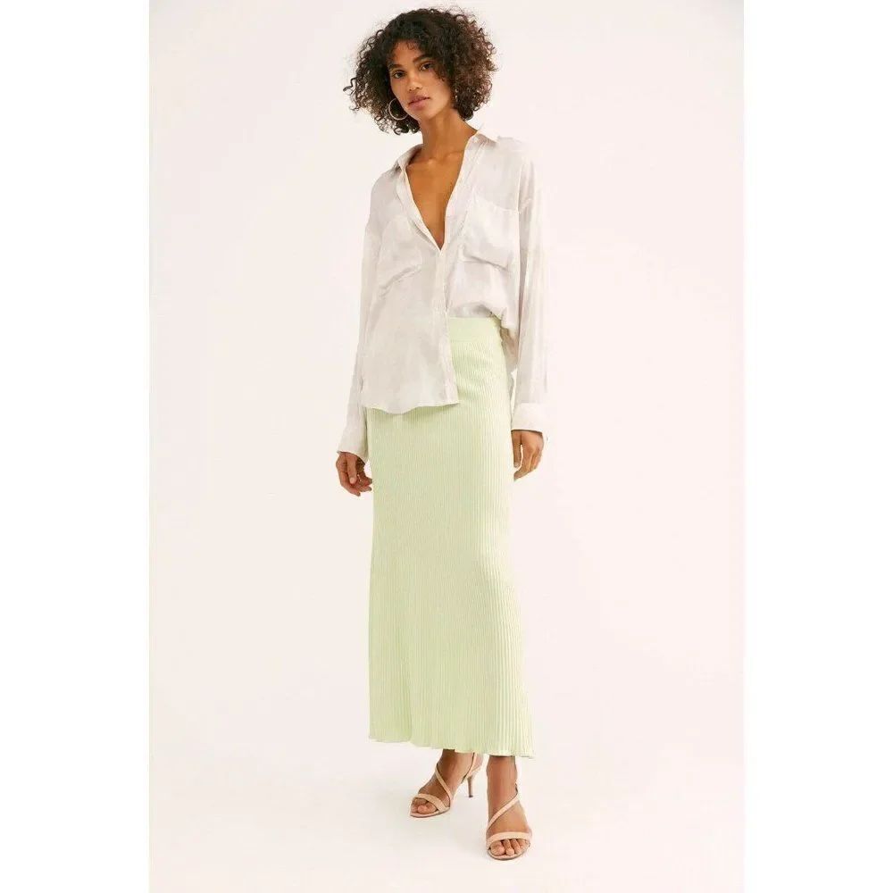 NEW FREE PEOPLE Sz L SHINE BRIGHT RIBBED MAXI SWEATER SKIRT IN SWEET GRASS